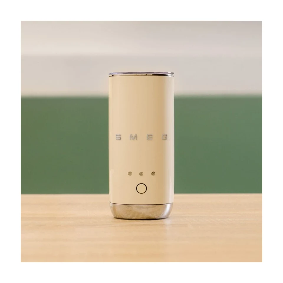 SMEG PJENILICA ZA MLIJEKO MFF02CREU KREM